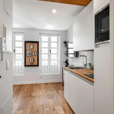 Housingcoruna Elkel Lejlighed *