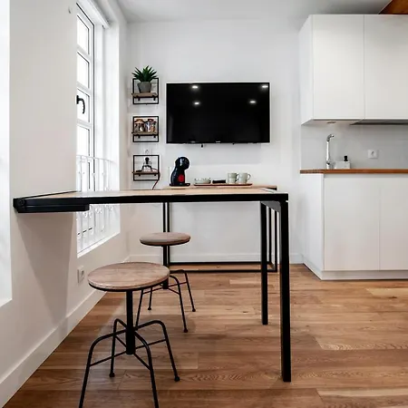 Housingcoruna Elkel Lejlighed *